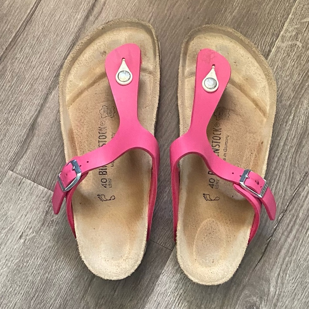 Birkenstock Woman’s Gizeh Hot Pink Sandals